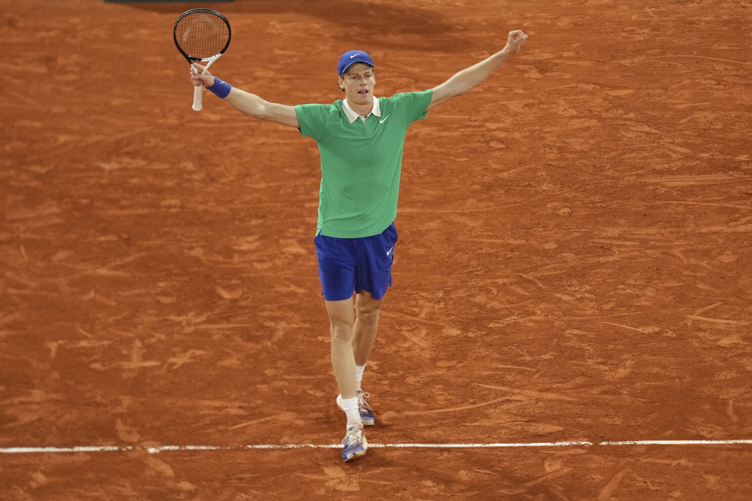 French Open: Sinner faces defending champ Alcaraz in final