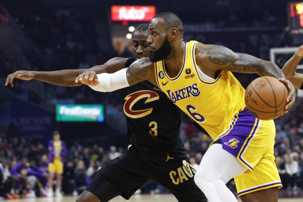 James, Davis out for short-handed Lakers against Raptors - The San Diego  Union-Tribune