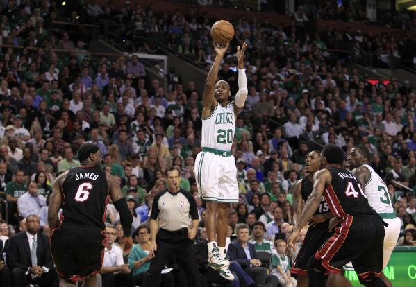 Sneaker Moments: Ray Allen Breaks the Three-Point Record
