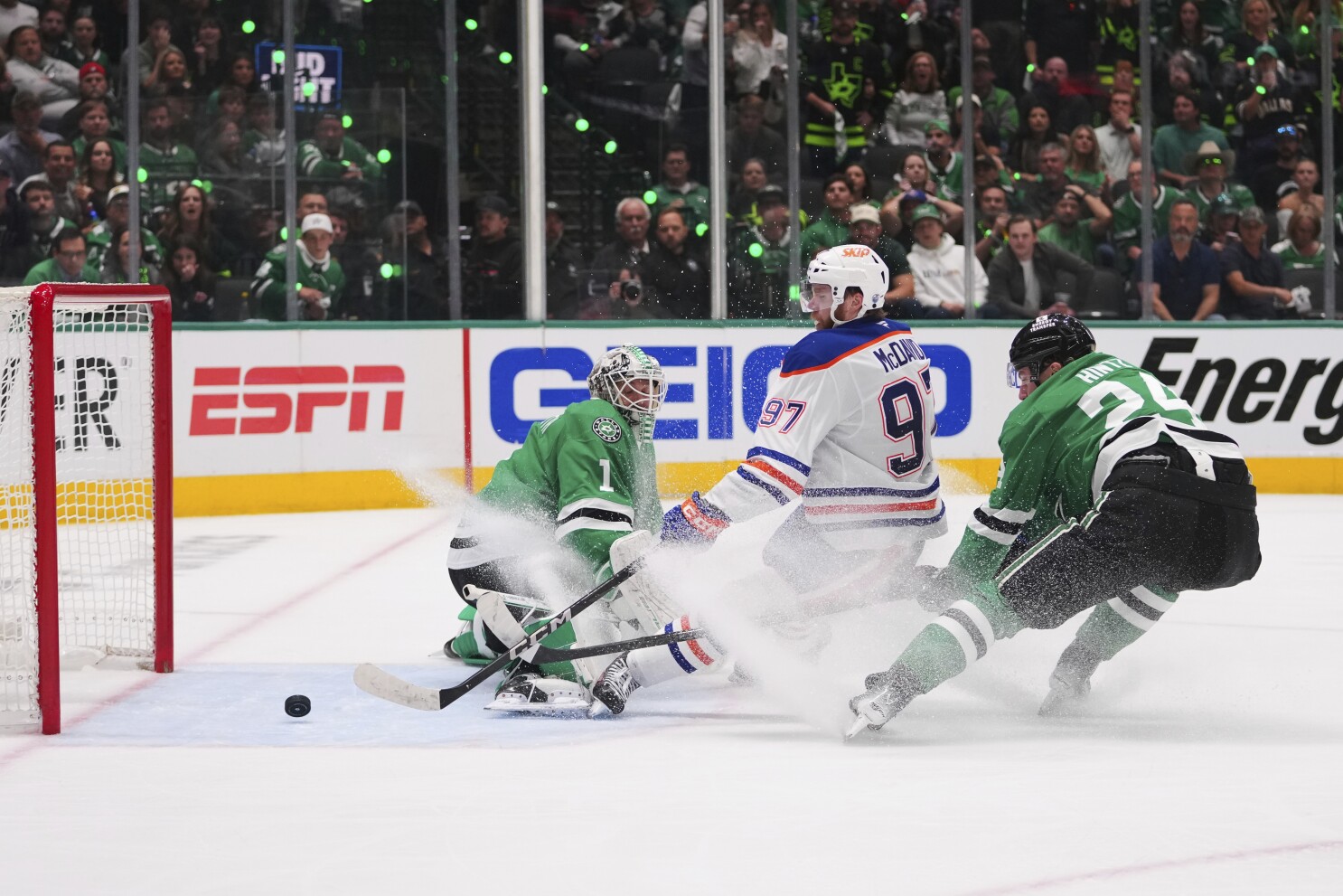 McDavid and Oilers going back to Stanley Cup Final after 6-3 win over Stars in Game 5