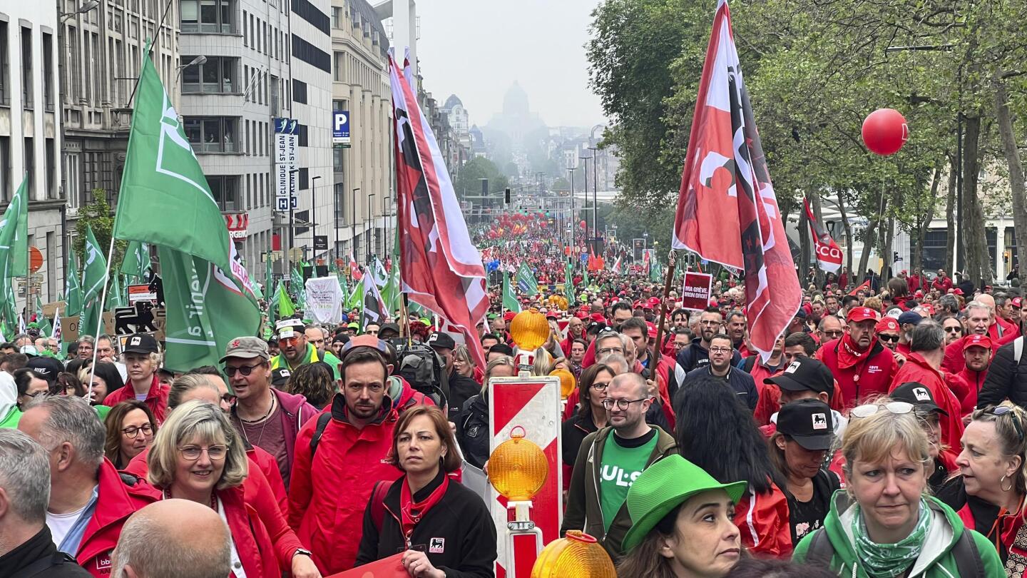 Belgische vakbonden demonstreren in Brussel om een ​​betere bescherming van werknemers te eisen