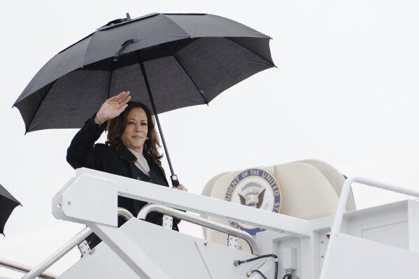 Vice President Kamala Harris boards Air Force Two, Monday, July 22, 2024 at Andrews Air Force Base, Md. (Erin Schaff/The New York Times via ĢӰԺ, Pool)