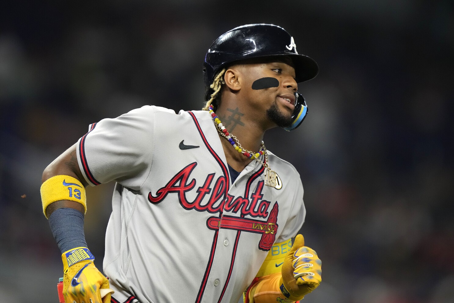 Braves' Ronald Acuña out of lineup vs Miami with right calf