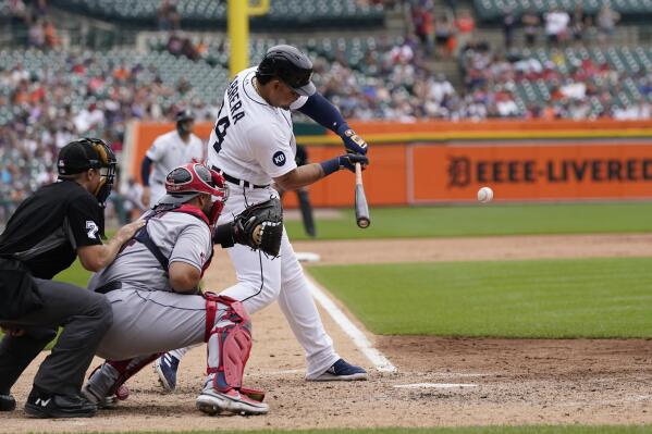 Miguel Cabrera Gets Perfect Career Send-Off Against Guardians