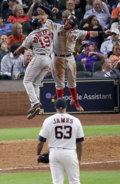 Red Sox vs. Astros ALCS Game 3: Tony Kemp makes leaping catch at