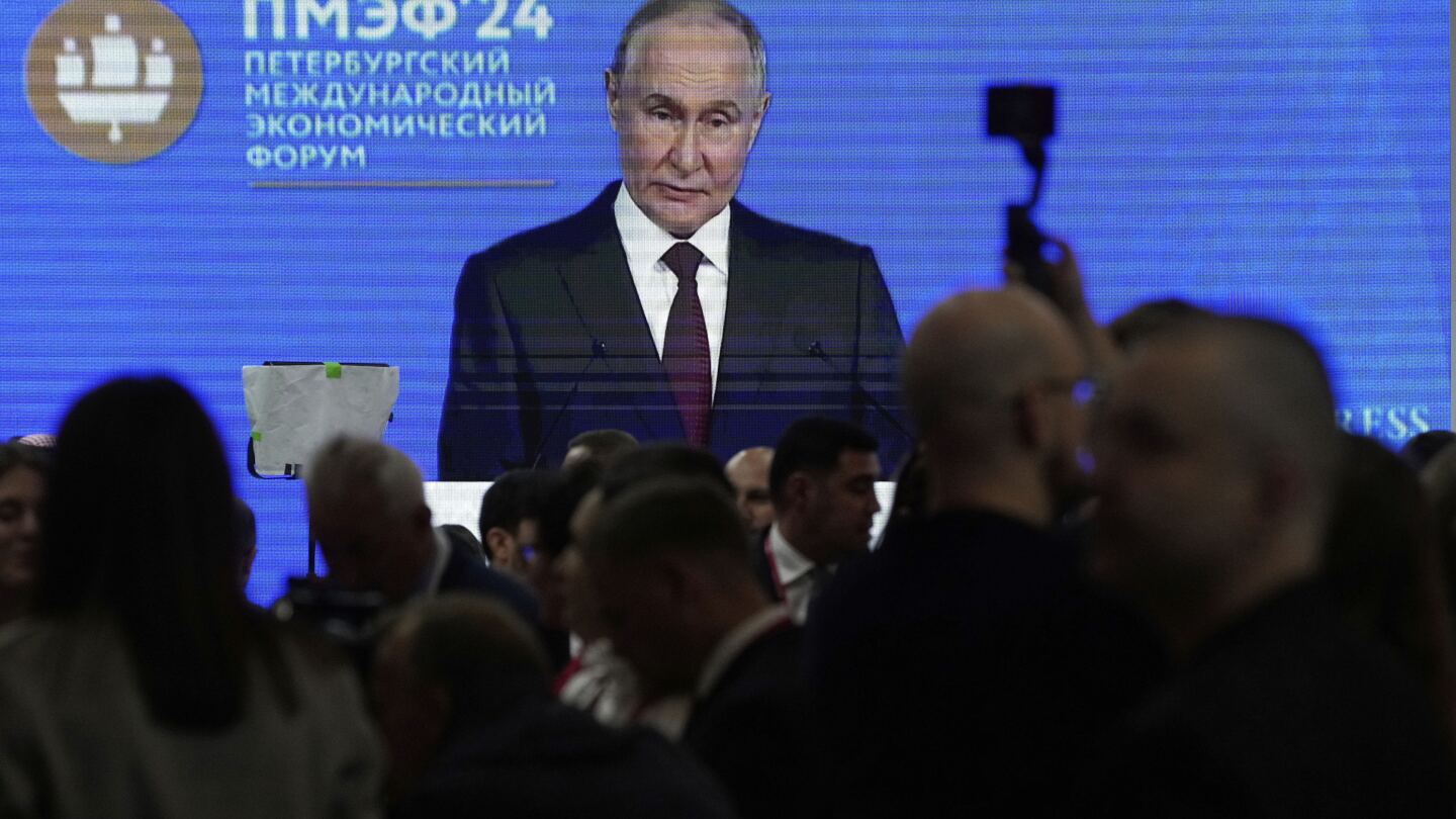 Russia’s financial system minister says the rustic is getting ready to recession
