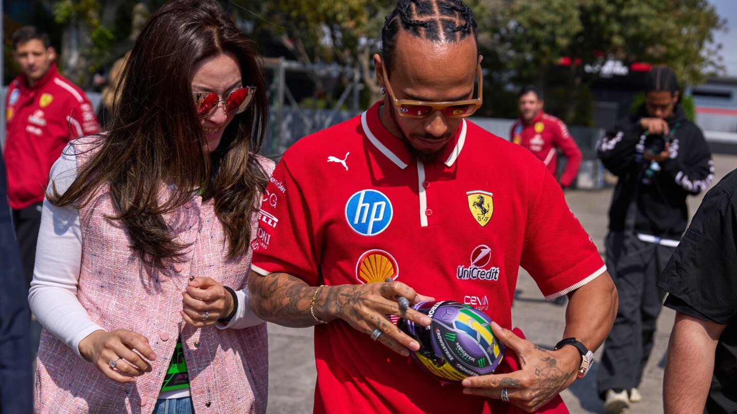 Hamilton dismisses media negativity over Ferrari radio communications
