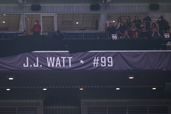 Fan brings TJ Watt jersey for JJ Watt to sign 