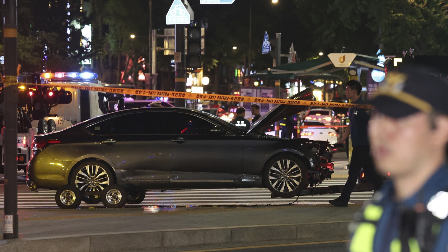 A car hits pedestrians in central Seoul, killing 9 and injuring 4 – The Associated Press