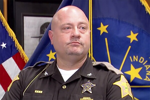 FILE - In this image taken from WRTV video, Marion County, Ind., Sheriff's Department Col. James Martin discusses details about a mistakenly released man from jail during a news conference, Thursday, Sept. 21, 2023, in Indianapolis. Kevin Mason, a murder suspect mistakenly released two weeks ago from jail in Indianapolis, was captured Wednesday, Sept. 26, by the U.S. Marshals Service in Minnesota, where he faces charges in a 2021 killing, police said. (WRTV via AP, File)