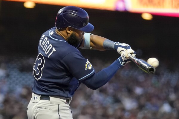 Bethancourt homers and singles in run, Rays beat Giants 10-2