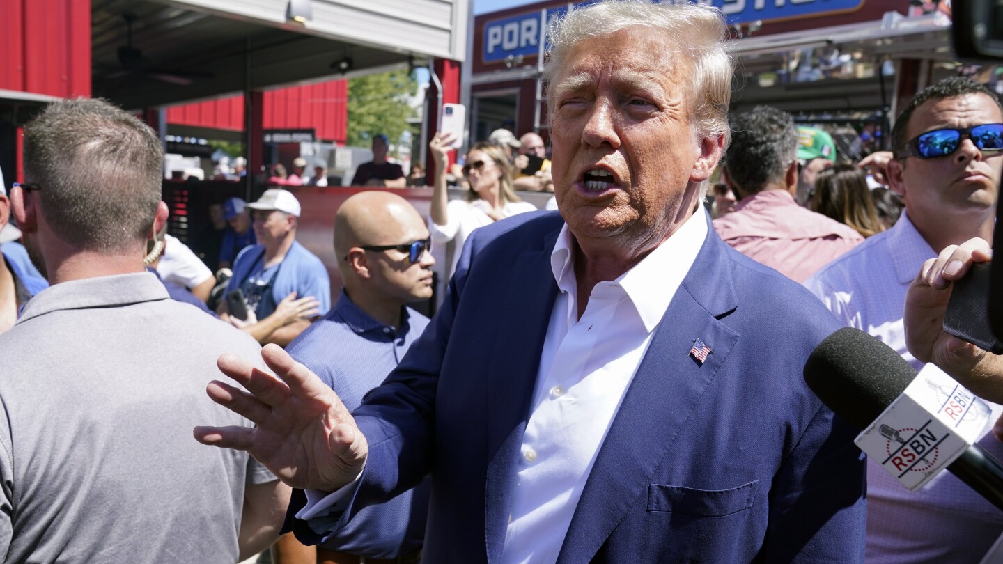 Trump’s Iowa State Fair Show Clouds DeSantis si unisce ai funzionari della Florida come ex presidente