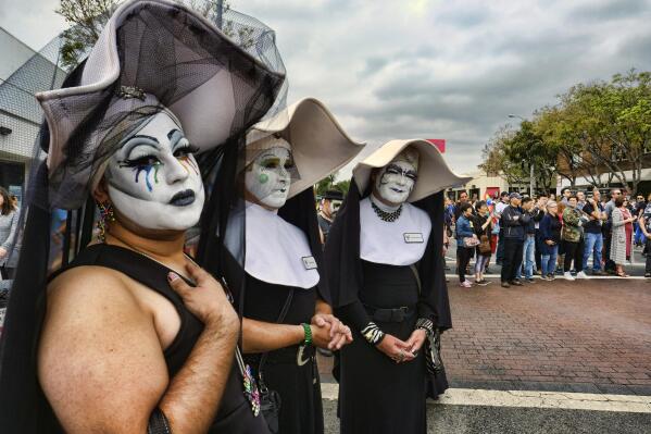 L.A. Dodgers 'Remove' Sisters of Perpetual Indulgence From Pride Event