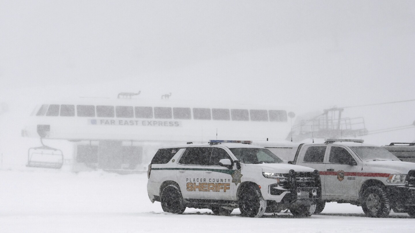 California avalanche: One dead, one injured at ski resort