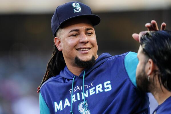 Reds news: Blockbuster trade with Mariners send Luis Castillo to Seattle