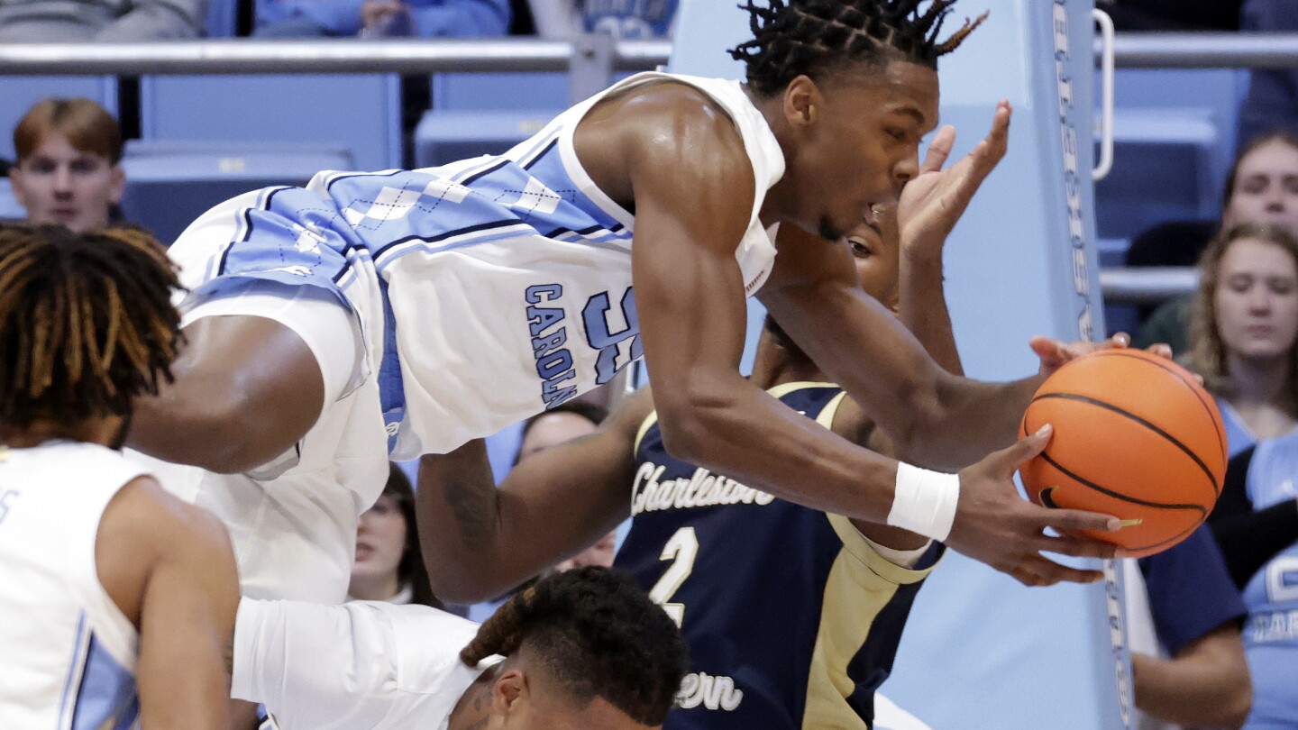 R.J. Davis posts 20 points, 10 assists, No. 9 UNC routs Charleston Southern