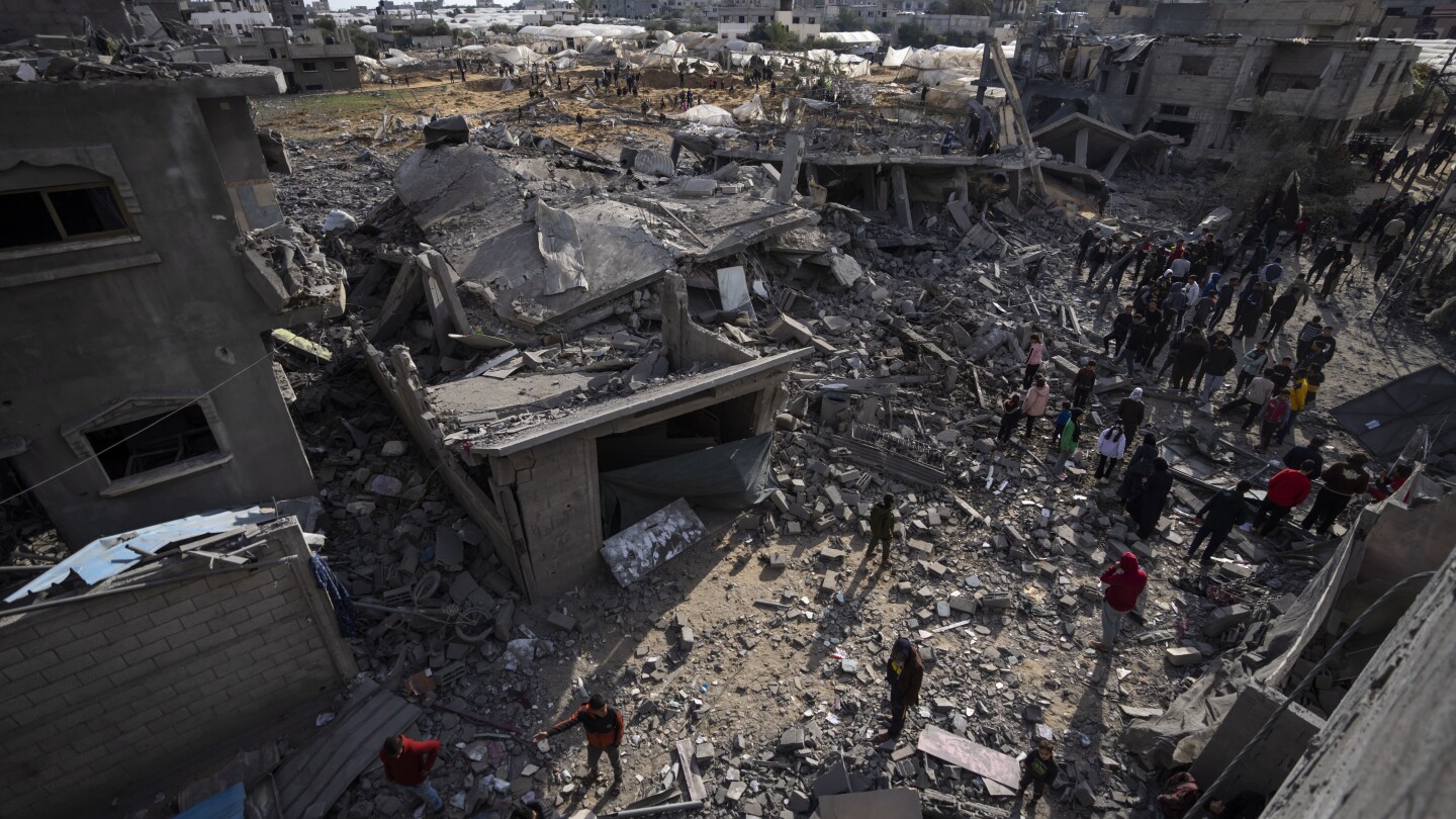 Израелската атака в южната част на Ивицата Газа продължи по малко