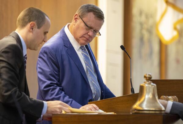 NC budget, immigration bills finalized as session ends | AP News