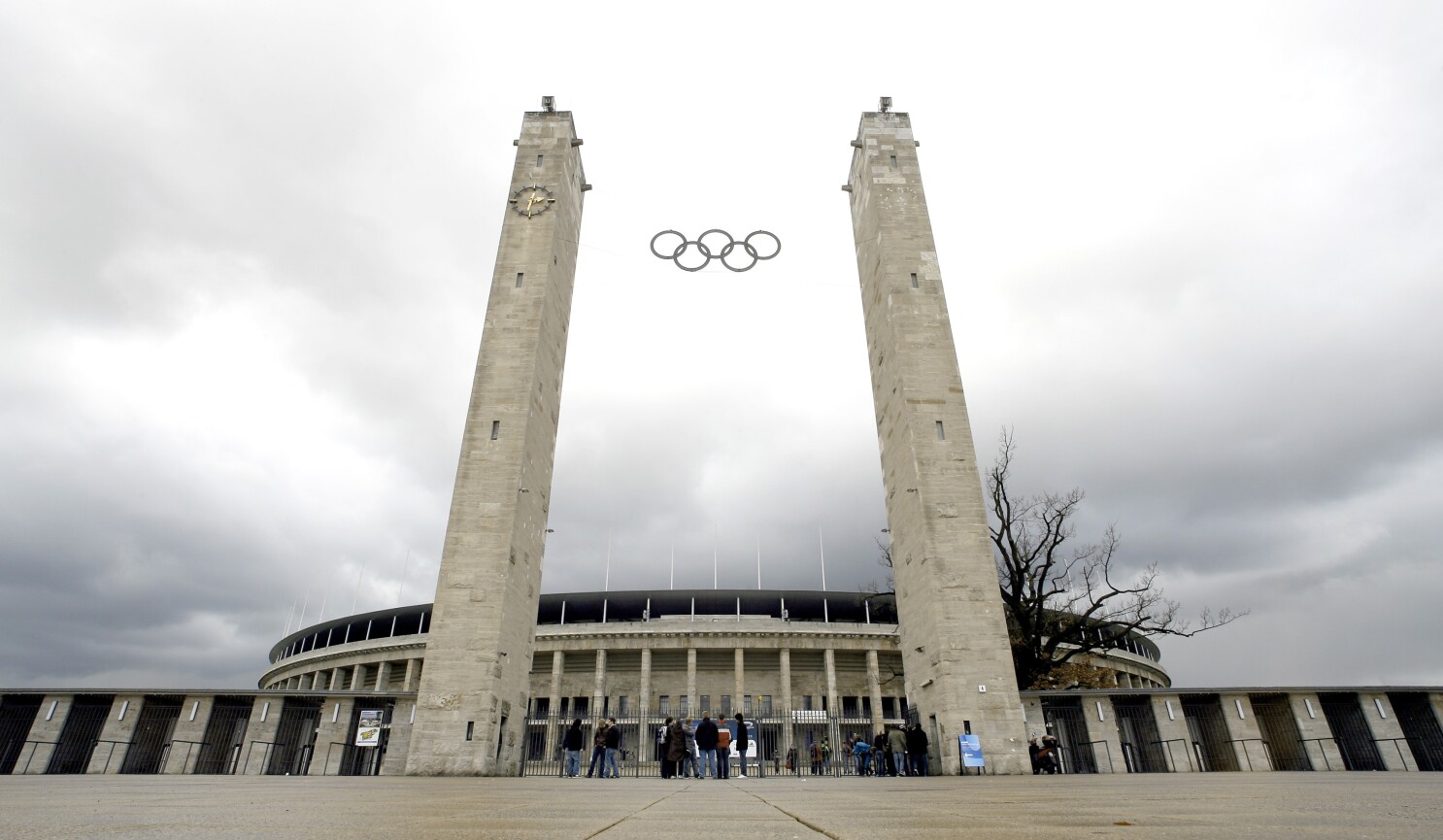 Berlin presents bid to rehost Olympics with 100th anniversary of 1936 Games looming