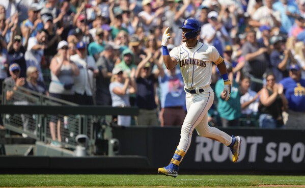 Mariners' star Julio Rodriguez's insane 24 hours vs. Royals not