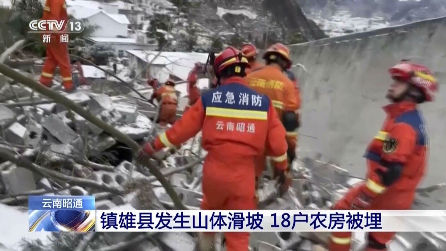 Bij een aardverschuiving in een bergachtig gebied in het zuidwesten van China komen 47 mensen om het leven