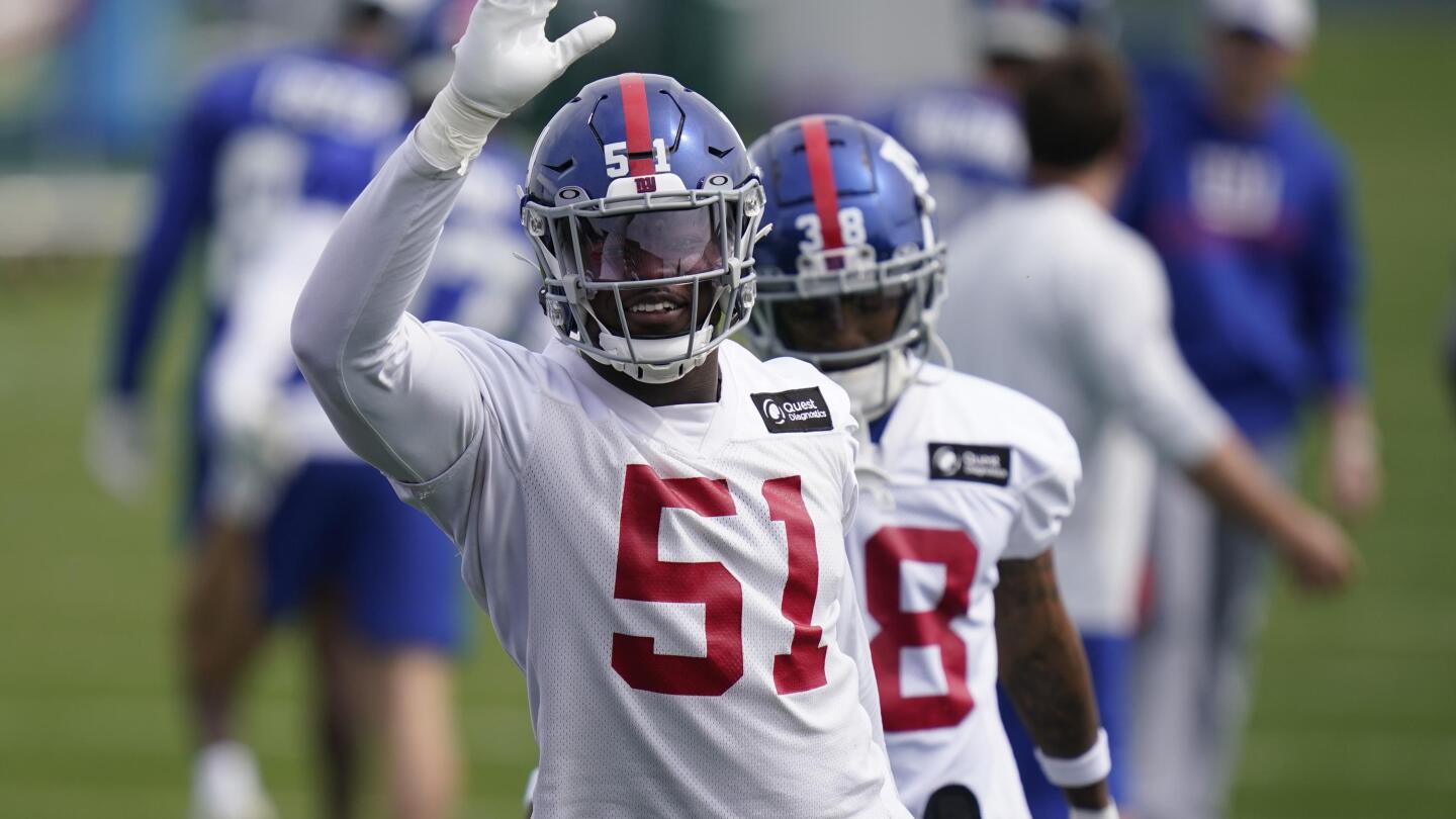 Giants LB Azeez Ojulari passes physical, practices at camp