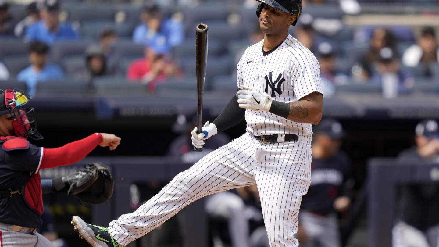 Yankees Secure Aaron Hicks With 7-Year, $70 Million Deal - The New York  Times