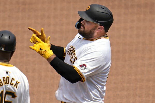 Keller pitches 8 innings for 10th win to lead Pirates over Mets 8-2, split of 4-game series | AP News