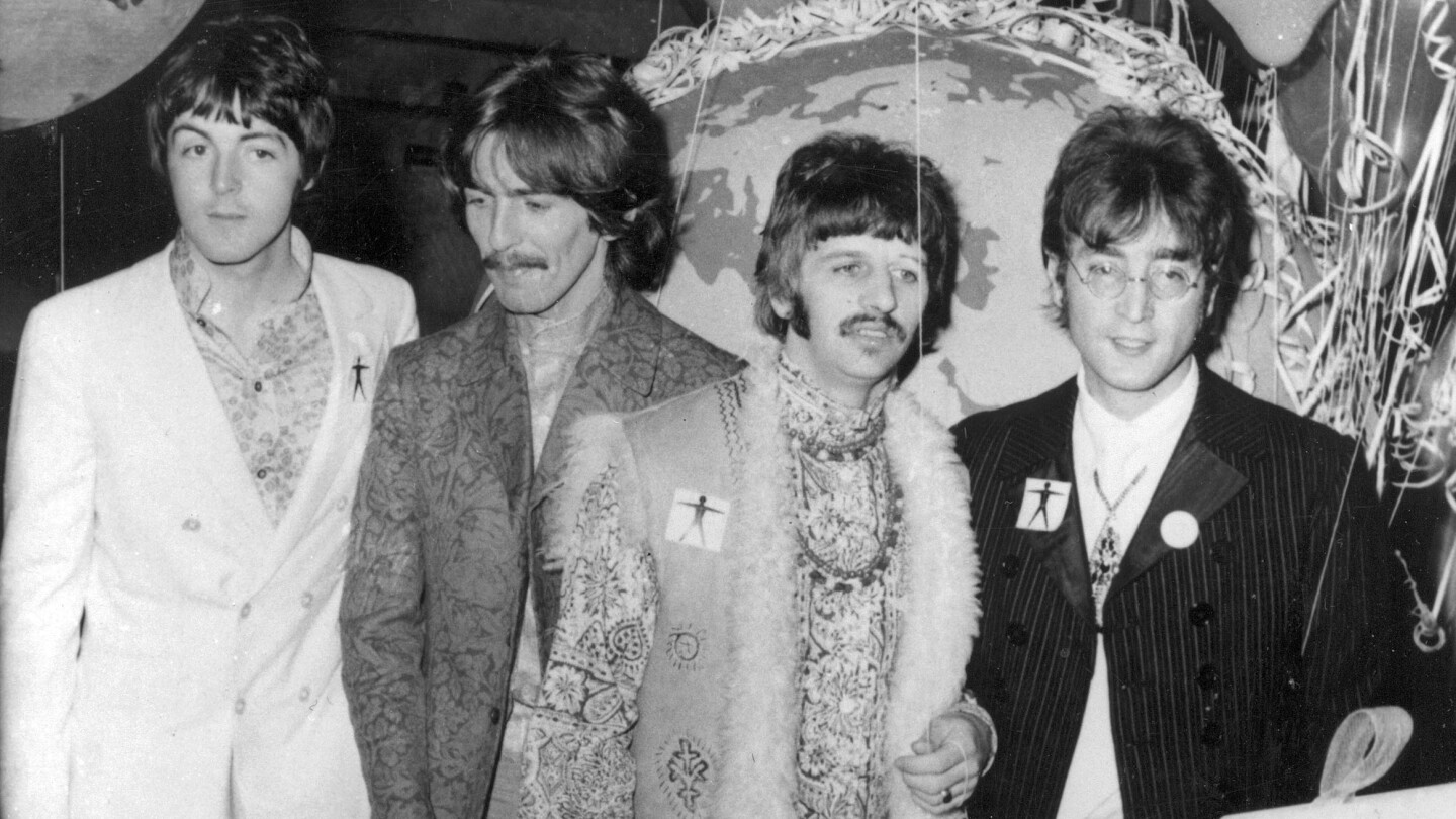 Днес в историята: 1 юни Бийтълс издават „Sgt. Pepper’s Lonely Hearts Club Band’