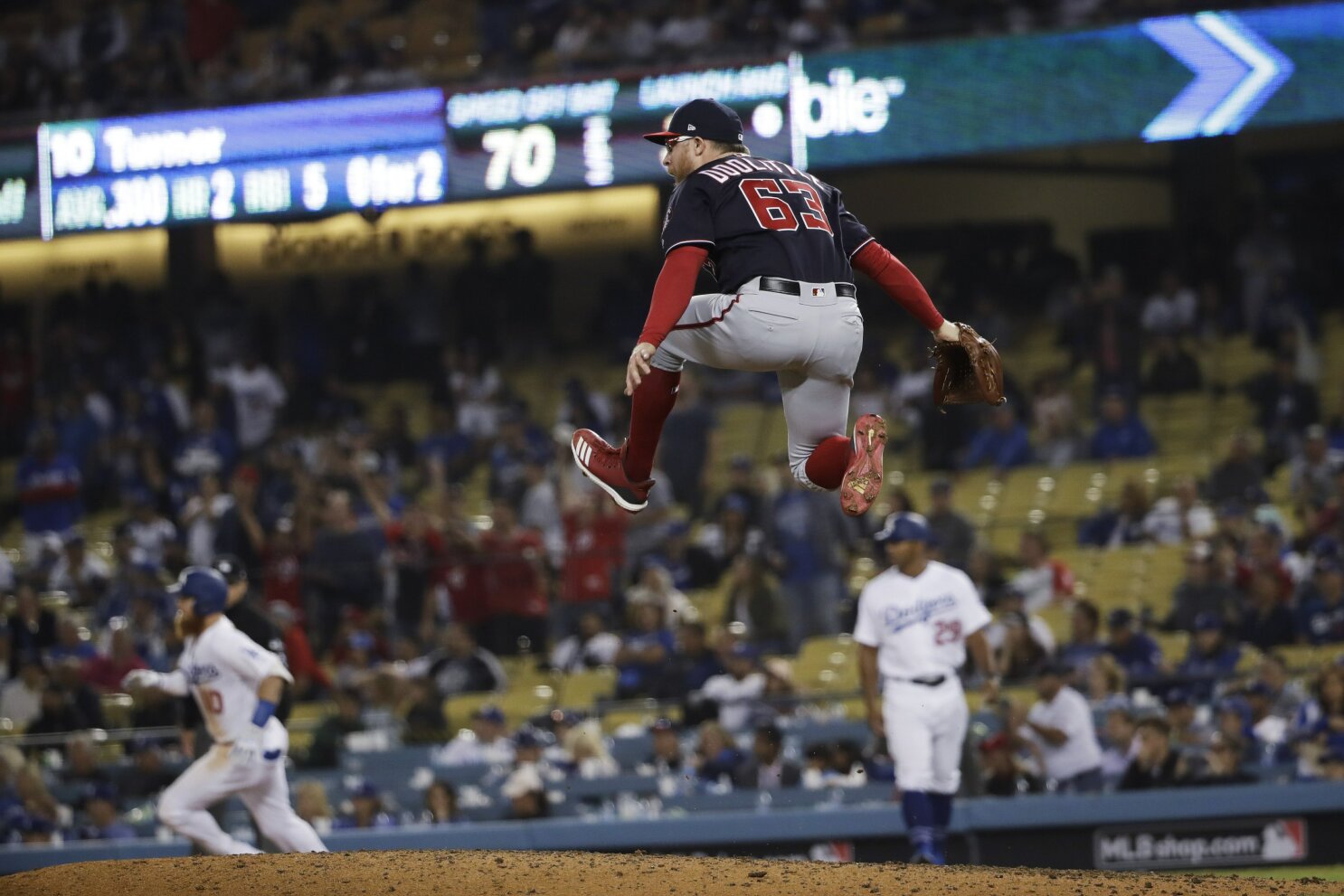 Kendrick slam in 10th lifts Nats over Dodgers 7-3, into NLCS