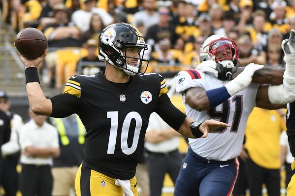 Pittsburgh Steelers quarterback Mitch Trubisky (10) prepares to pass during the first half of an NFL football game against the New England Patriots in Pittsburgh, Sunday, Sept. 18, 2022. (AP Photo/Don Wright)