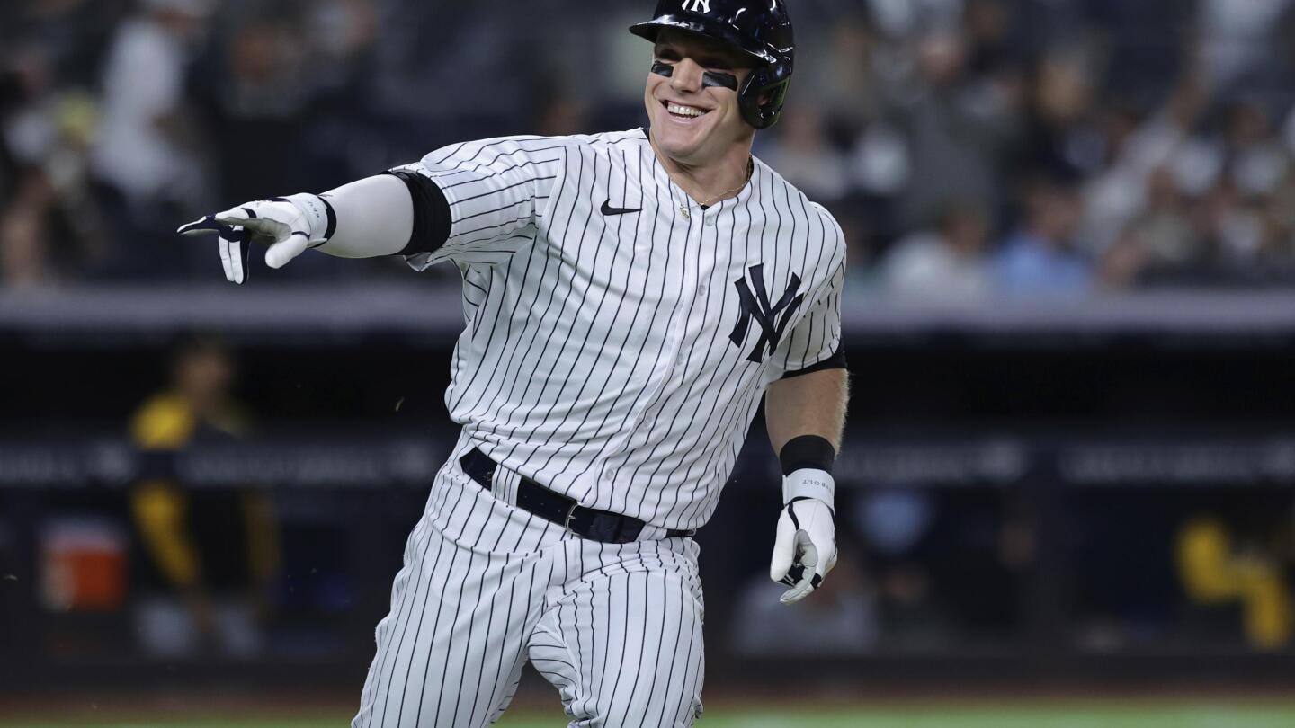 Harrison Bader hits go-ahead single as Yankees beat Rays