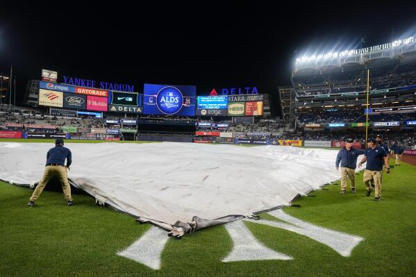 Youthful Guardians Will Face Yankees in Division Series - The New York Times