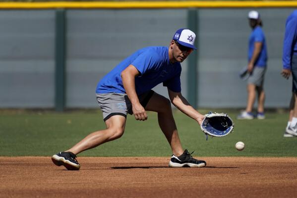 Ian Kinsler switches from Team Israel star player to coach for