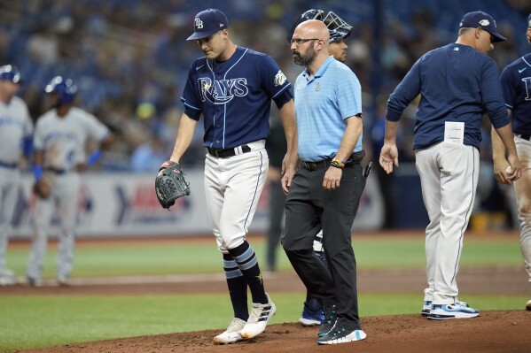 Rays' Shane McClanahan pulled vs Astros with neck tightness