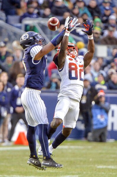 Notre Dame football pinstripe uniforms vs. Syracuse not so popular