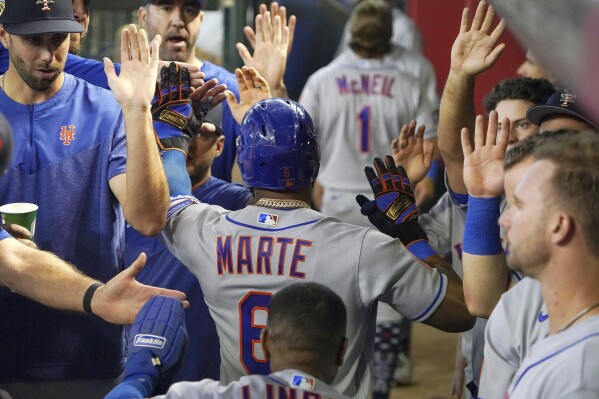 Max Scherzer overcomes home run hiccups to power Mets' win