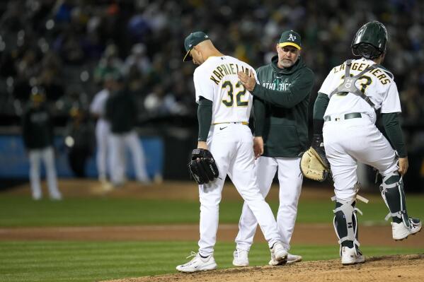 A's break fans hearts again with Vegas relocation news