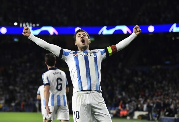 Sociedad beats Benfica 3-1 and reaches Champions League knockout