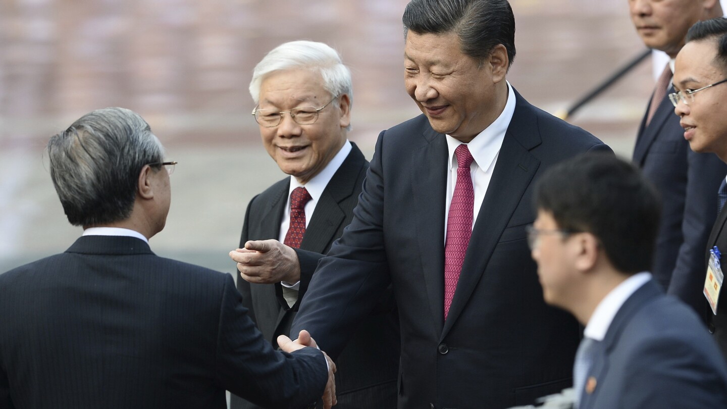 Президентът на Китай ще посети Виетнам седмици след заздравяването на връзките му със САЩ и Япония