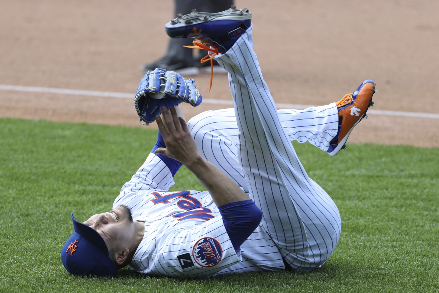 Mets' Kodai Senga placed on 15-day injured list with low-grade hamstring strain