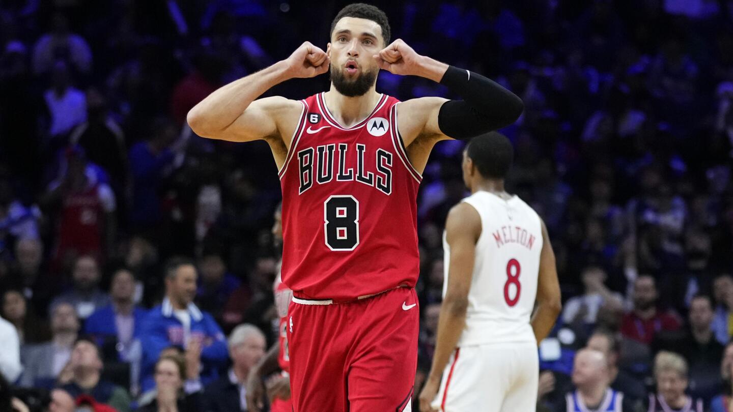 Zach LaVine had 1-on-1 meeting with DeMar DeRozan as Bulls had halftime  blowup in locker room, per reports 