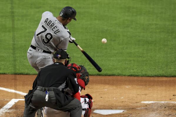 Dylan Cease overcomes rocky first as White Sox' bats come alive