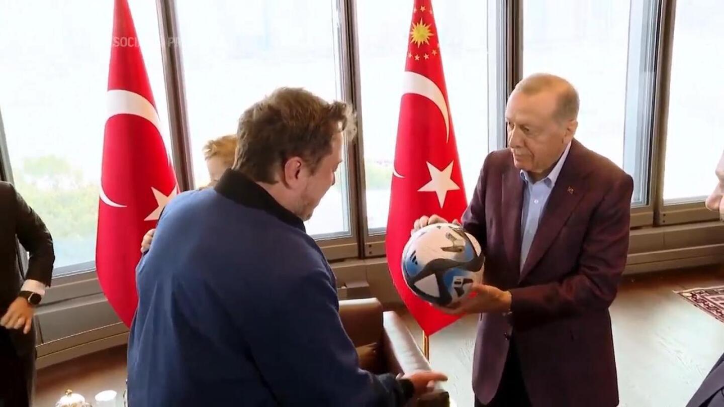 Turkey’s President Erdogan and Elon Musk discuss establishing a Tesla car factory in Turkey