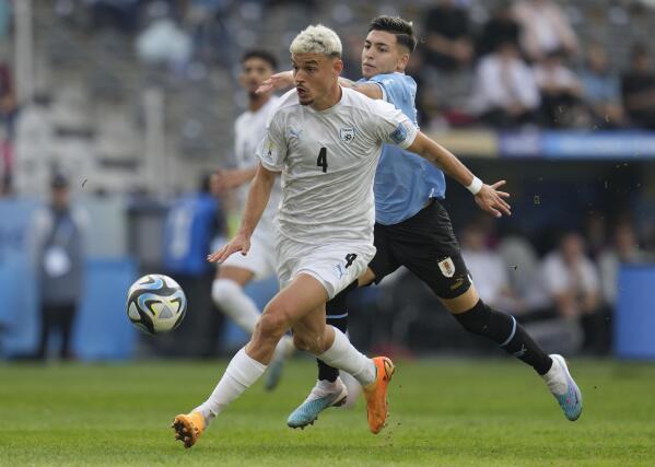 Uruguay venció a Israel y se verá las caras con Italia en la final