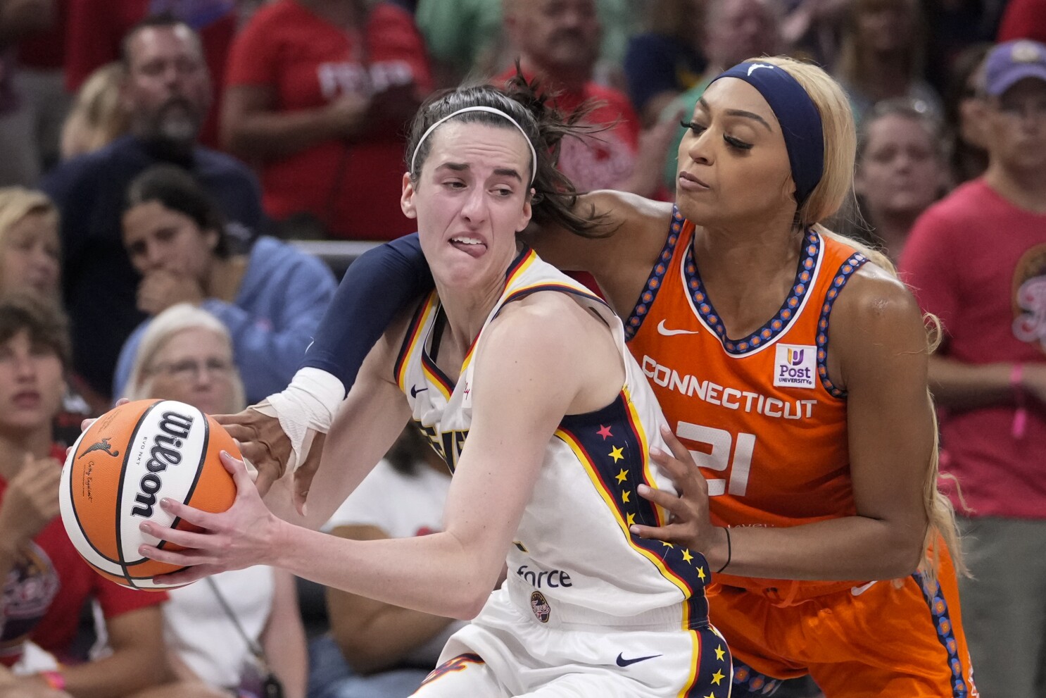 Caitlin Clark sets WNBA rookie record as Fever beat Sun 84-80