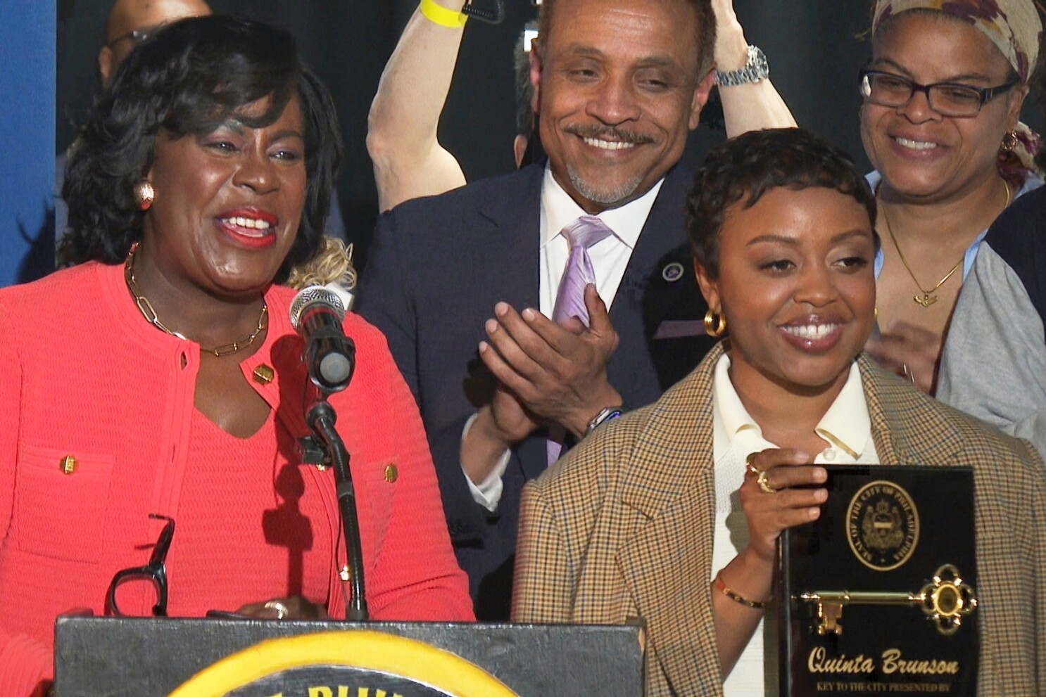Philadelphia honors Quinta Brunson with key, mural at alma mater