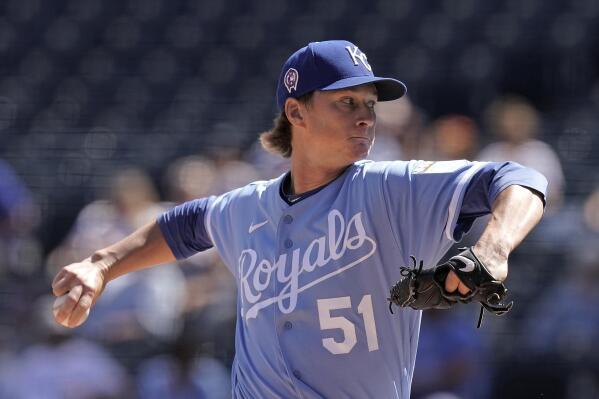 Singer throws 8 innings of 3-hit ball as Royals pound Mets 9-2 to