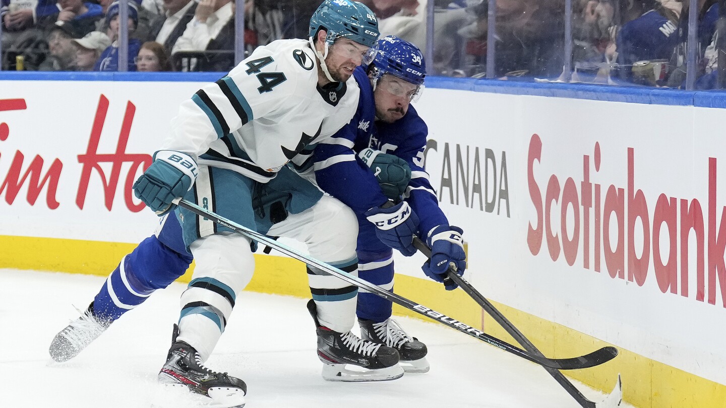 Vlasic Sets NHL Career Blocked Shots Record