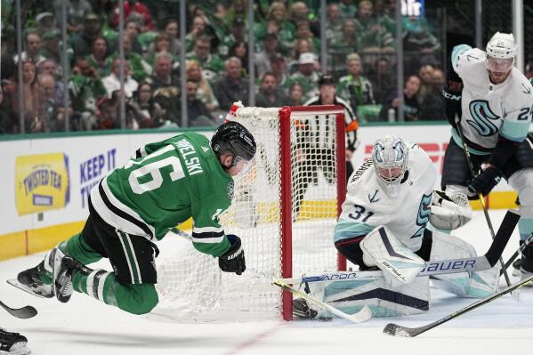 Pavelski's OT goal gives Stars 5-4 win after allowing 3 short